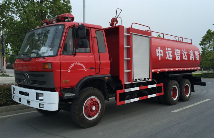 東風16噸后雙橋消防灑水車